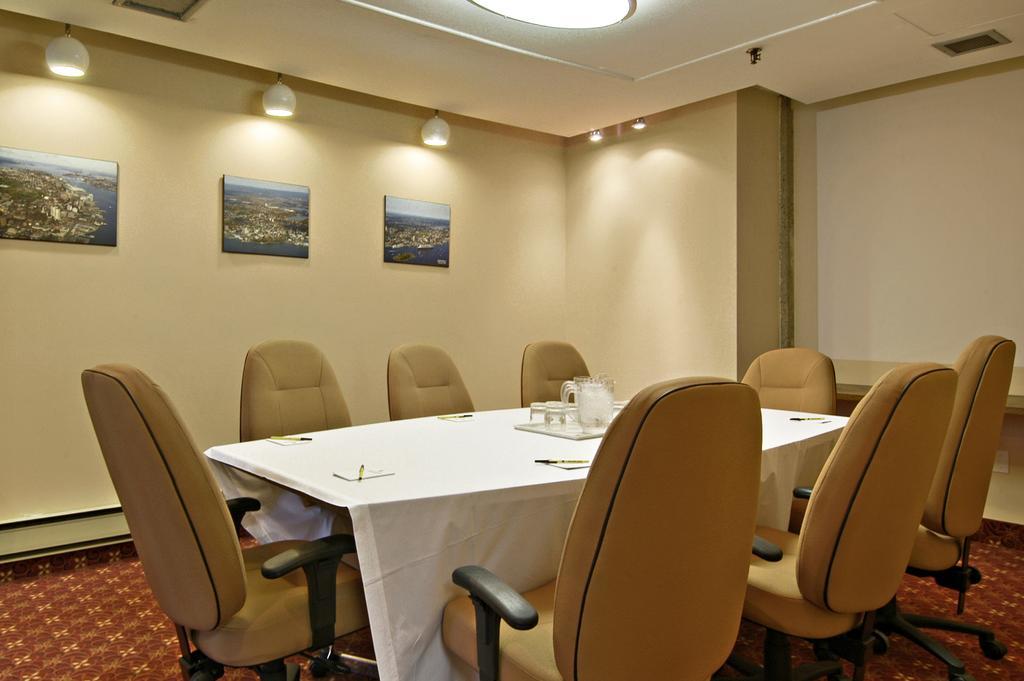 Dartmouth Oceanview Hotel Зручності фото